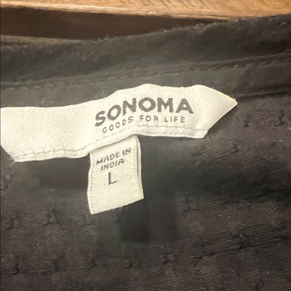 Sonoma Women's Black Button-Down Blouse - Picture 8 of 9